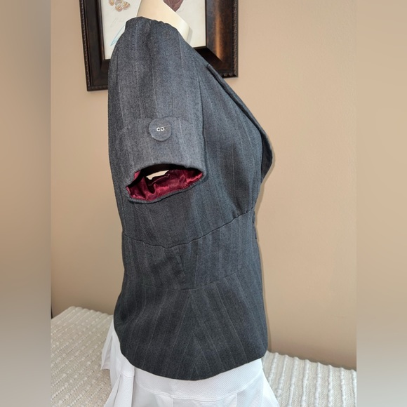Gray Short Sleeve Three Button Blazer Jacket Size Large - Picture 7 of 11